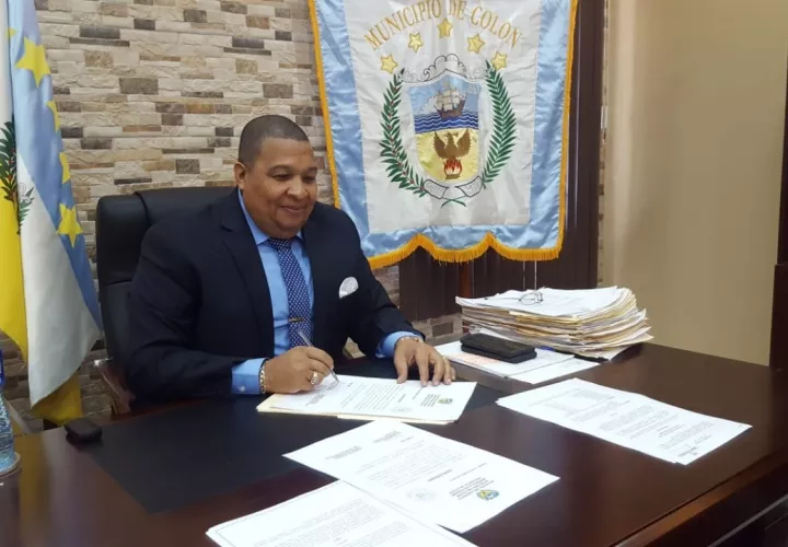 El equipo legal del alcalde Lee señaló que la medida adoptada por la fiscalía anticorrupción es arbitraria e ilegal. Foto:Archivo Ilustrativa