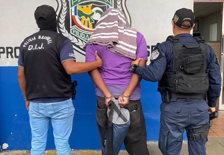 Fueron atrapados por la Policía Nacional y llevadas a buen recaudo para que enfrenten la justicia.Foto: Diomedes Sánchez 