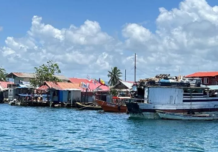 Esta isla del Caribe panameño quedará bajo el nivel del mar producto del calentamiento global. Foto: Eric A. Montenegro.