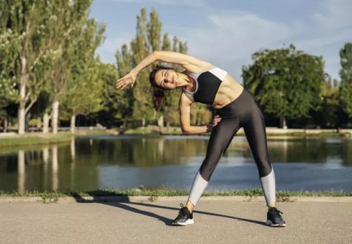 Estar activo puede aumentar la fuerza muscular y mejorar la salud cognitiva y cardiovascular. Foto:  Ilustrativa / Freepik