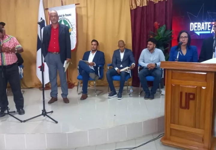 La UP brindó  una serie de foros de discusión sobre temas de interés nacional. Foto: Cortesía