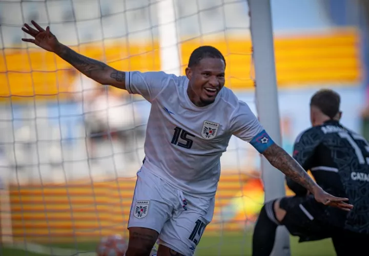 El panameño Erick Davis celebra su gol contra Catalunya. Foto: Tomada/@FCF_CAT 
