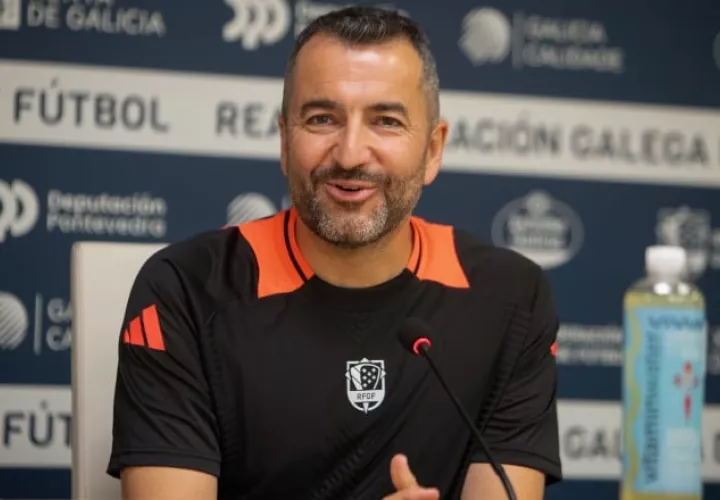 Diego Martínez, técnico del Galicia. Foto: EFE