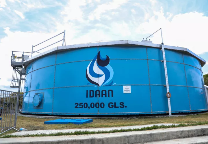 idaan-agua-anton_easy-resize.com_.jpg