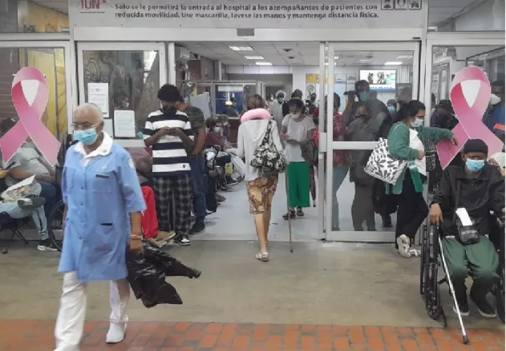 La actual sede del hospital Oncológico fue rebasada por la demanda de sus servicios. Foto: Víctor Arosemena