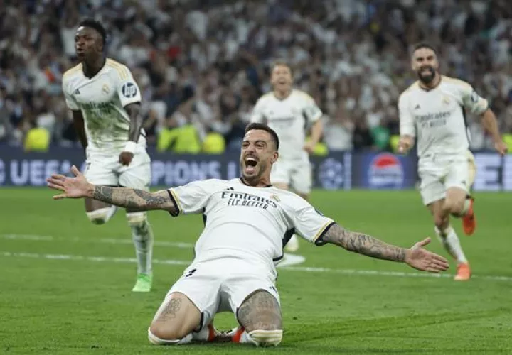 El delantero del Real Madrid, Joselu, celebra el segundo gol del equipo español contra Bayern Munich. Foto: EFE