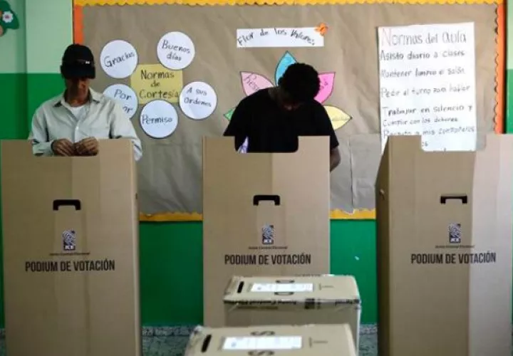  Los colegios electorales abrieron este domingo sus puertas en República Dominicana. Foto: EFE