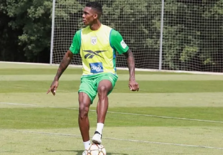 El defensa Roderick Miller en los entrenamientos de la selección de Panamá. Foto: Fepafut