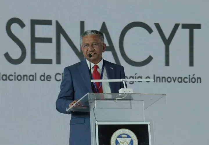 El doctor Eduardo Ortega-Barría es secretario de la Senacyt desde 2021. Foto: Cortesía