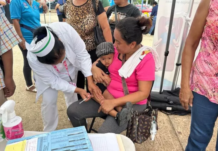 El Ministerio de Salud recomienda a la población a vacunarse. Foto: Cortesía