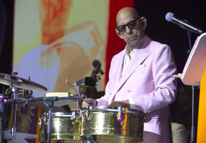 El timbalero Willie Rosario. Foto: EFE