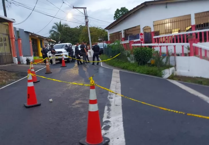 Las autoridades iniciaron las investigaciones de este homicidio número 60. Foto. Diomedes Sánchez