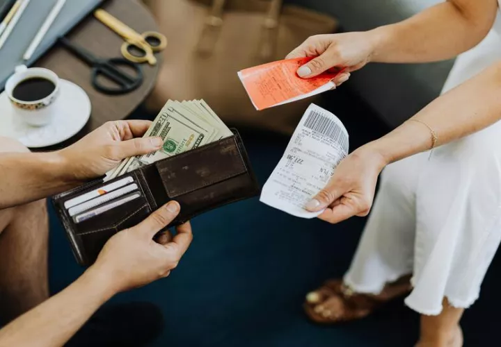 Vender a crédito incluye diferentes etapas. Foto: Pexels