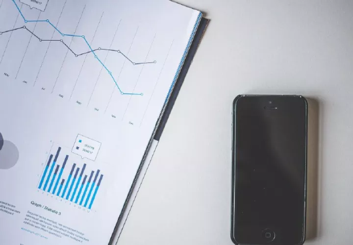 Un truco es revisar a qué contacto llamas más y de esta manera contratar el mismo operador. Pixabay.com