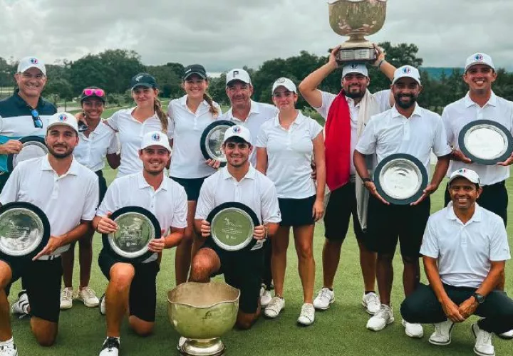 Representación de golfistas panameños. Foto:EFE
