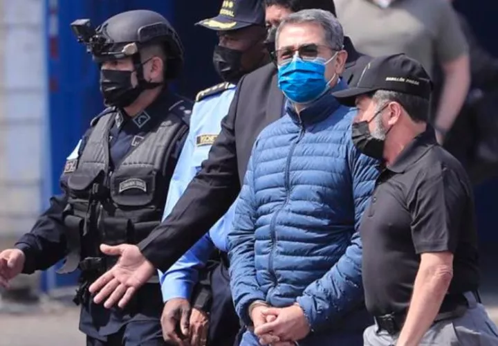 El expresidente hondureño Juan Orlando Hernández cuando fue extraditado a los Estados Unidos. Foto: EFE