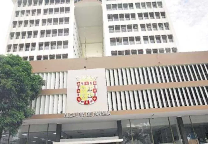 Se denuncian malas prácticas en uso del presupuesto.