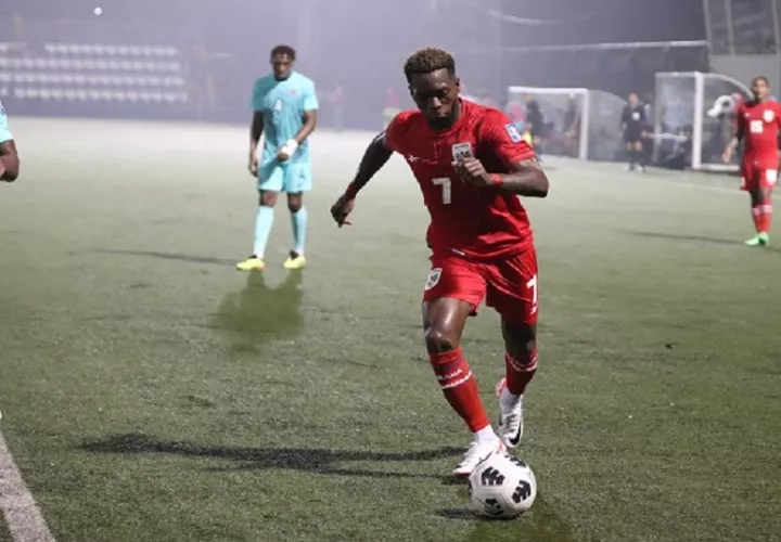 El panameño José Luis 'Puma' Rodríguez, anotó un gol ante Montserrat. Foto: Fepafut 