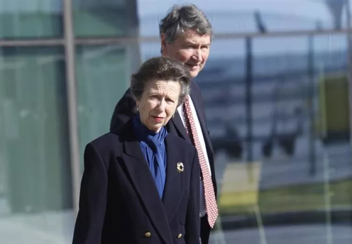 La princesa Ana de Inglaterra con su marido, Timothy Laurence, en 2023. Foto: Archivo/EFE