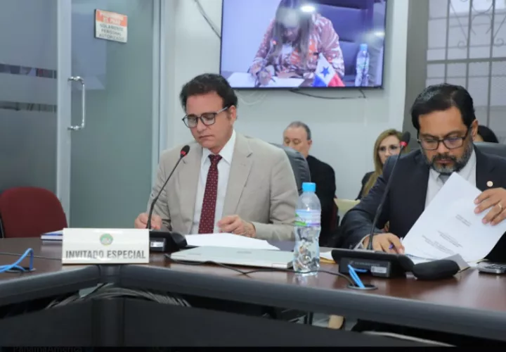 Gerardo Solís defendió la  gestión de la Contraloría. Foto: Cortesía