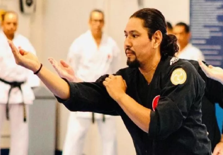  Taller de Defensa Personal. Redes: Fumio Meguro/Brian Vergara
