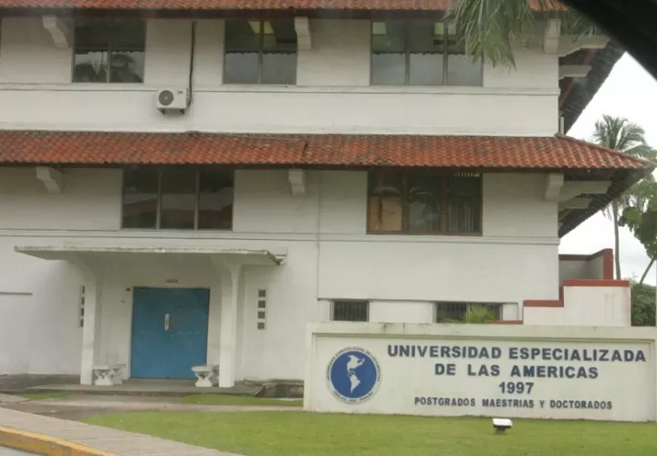 Udelas se encuentra en medio de una situación incierta. 