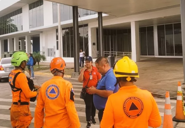 Más de una veintena de casas y otras estructuras sufrieron daños frente los eventos sísmicos de esta semana. Foto: Cortesía 