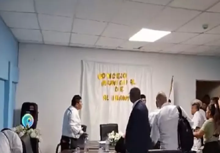Hubo una fuerte discusión entre los representantes de corregimiento, que no se pusieron de acuerdo para conformar la junta directiva. 