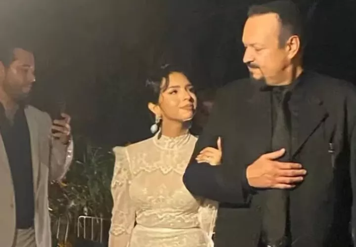 Ángela Aguilar y su padre Pepe Aguilar. Foto: Redes Sociales