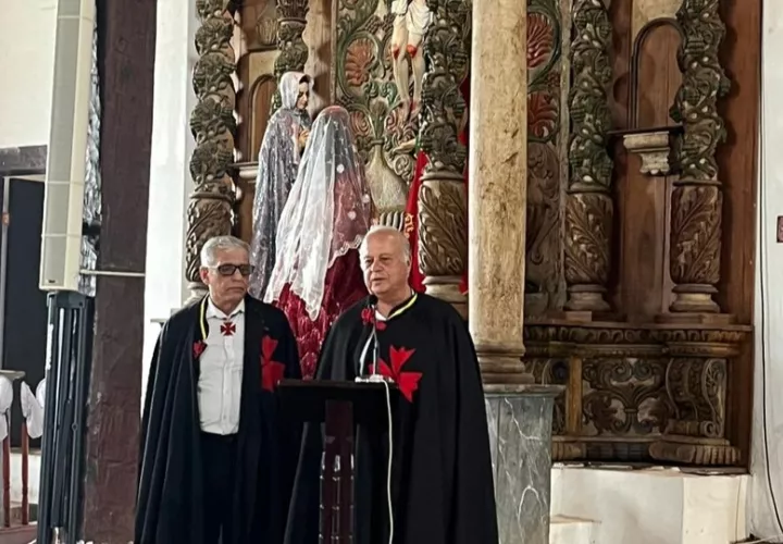 Los Caballero de la Orden del Camino de Santiago piden apoyo a los natariegos. Foto: Cortesía