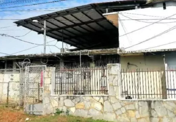  La cárcel no cumple con la seguridad adecuadas para albergar reclusos. Foto: Thays Domínguez