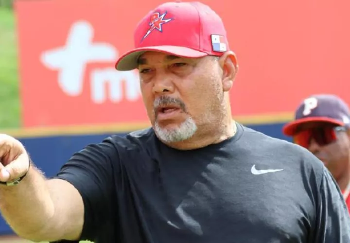 Carlos Maldonado, director de la U18 de Panamá. Foto: Fedebeis