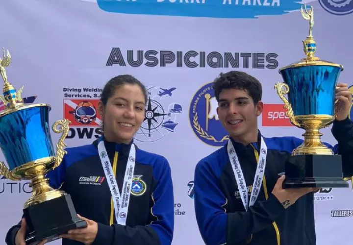 Los ecuatorianos se impusieron en el torneo acuático a Colón.  Foto: Cortesía.