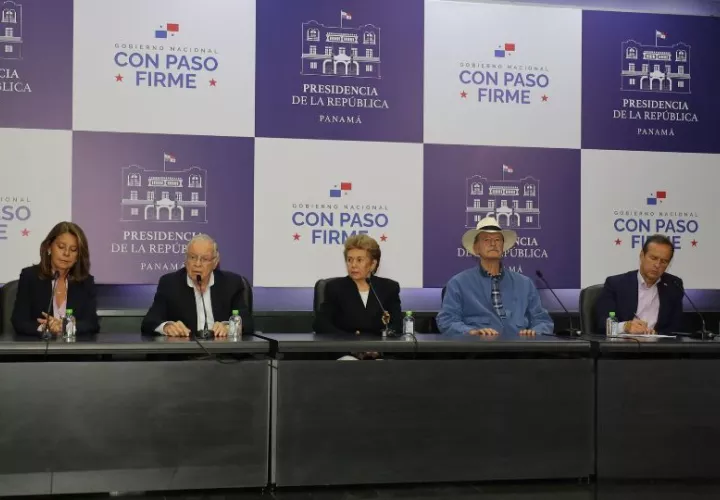Conferencia de prensa de los expresidentes latinoamericanos. Foto: Víctor Arosemena