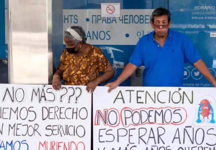 La empresa DaVita enfrenta una serie de presiones que intentan nuevamente tumbar el segundo proceso de licitación.