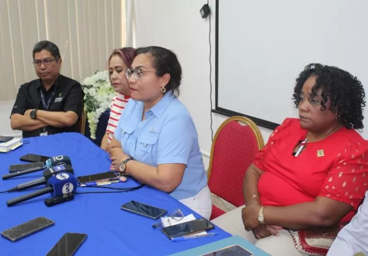 La Comisión ontra el dengue está conformada por entidades, empresa privada y sociedad civil. Foto: Diomedes Sánchez 