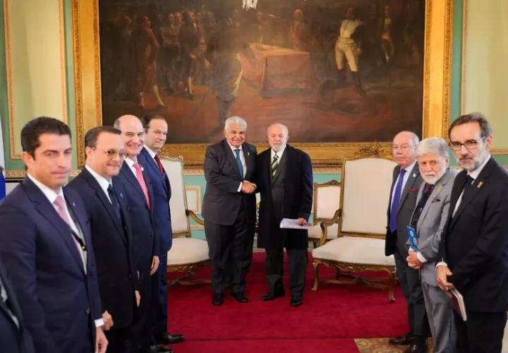 Mulino y Lula Da Silva se reunieron este lunes en el marco de la cumbre de Mercosur. Foto: Cortesía 