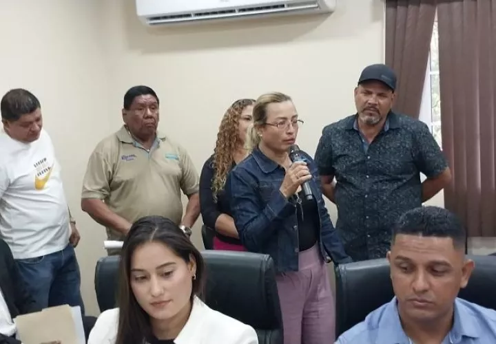 Manifestaron su preocupación por la posible suspensión de la venta de licor. Foto: Diomedes Sánchez