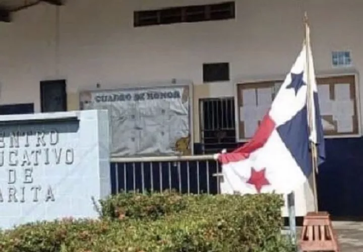 La escuela no cuenta con agua potable, ni en la sección de primaria como en la secundaria. Foto: Thays Domínguez