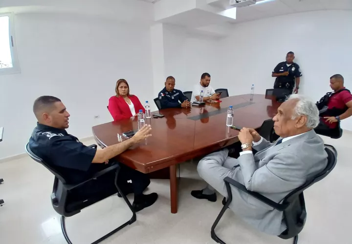 reunion-policia-colon.jpg