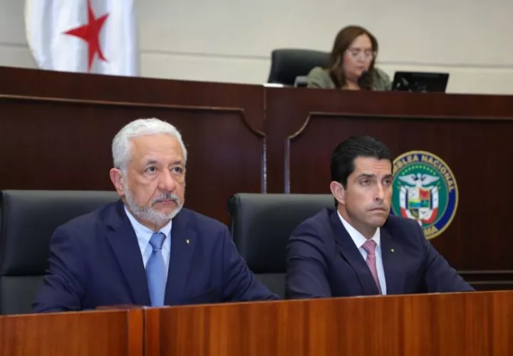 Estuvieron presentes el ministro de Asuntos del Canal, José Ramón Icaza  y el administrador de la ACP, Ricaurte Vásquez. Foto: Cortesía