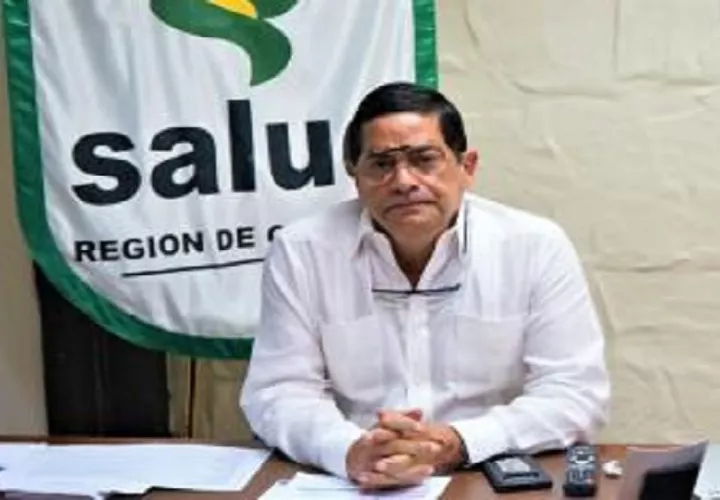 El director regional del Minsa en Chiriquí, Federico Alberto Pérez, resaltó que al ejecutarse operativos, inspecciones o verificaciones, los inspectores están debidamente identificados a través de su carnet de funcionario de la entidad y su trabajo se comprueba mediante un acta de inspección . Foto. Minsa