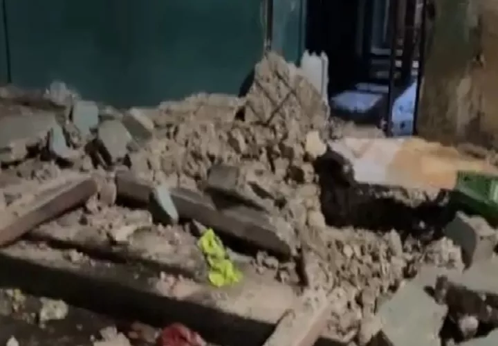 Es importante destacar que varios edificios en la ciudad de Colón presentan daños estructurales que requieren reparaciones urgentes.