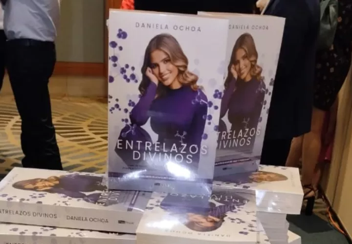 Portada del libro 'Entre Lazos Divinos'. Foto: Cortesía