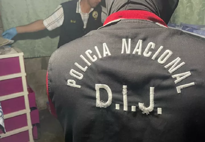El hombre aprehendido y acusado del presunto abuso sexual, será llevado al SPA. Foto: Melquiades Vásquez 