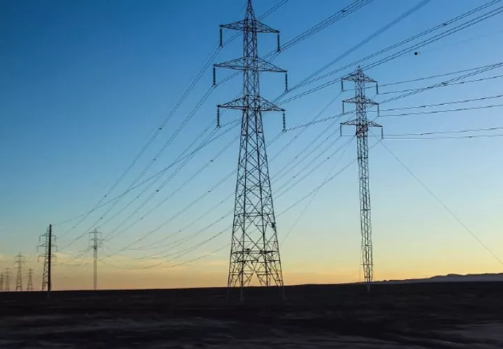 A finales del siglo pasado, el sistema eléctrico fue abierto a la participación de la empresa privada. Foto ilustrativa