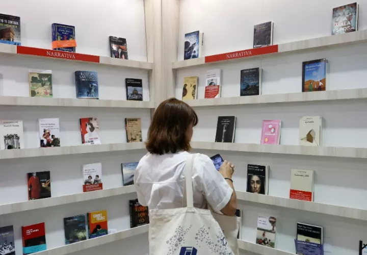 El pabellón de España en la XX Feria Internacional del Libro en el centro de convenciones Atlapa. Foto: EFE / Bienvenido Velasco