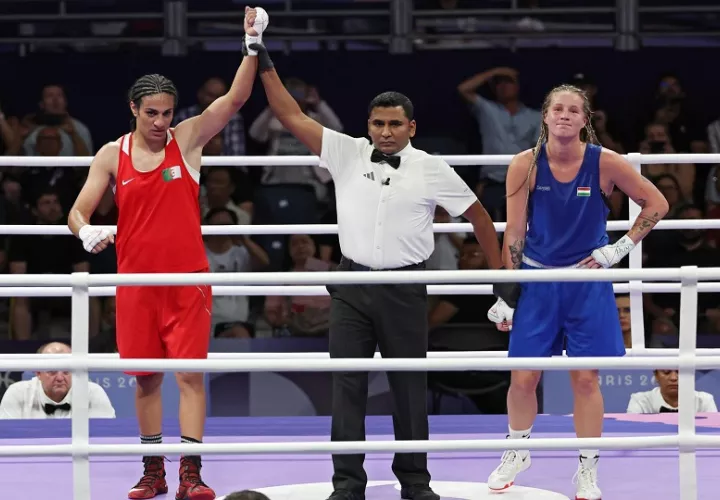 Khelif se asegura medalla en París y afronta unas semifinales en las que ya conoce rival. Foto: EFE