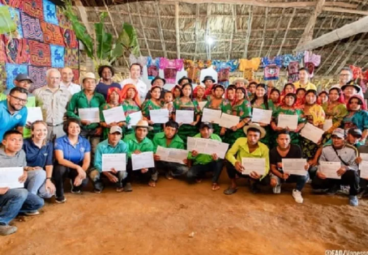 El programa  culminó el pasado 12 de agosto, con una ceremonia de graduación.