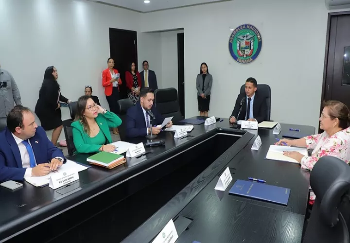 También  asistirán, los gremios relacionados con el sector agropecuario, para que puedan recibir información directa sobre los puntos de vista de los funcionarios. Foto: Cortesía.